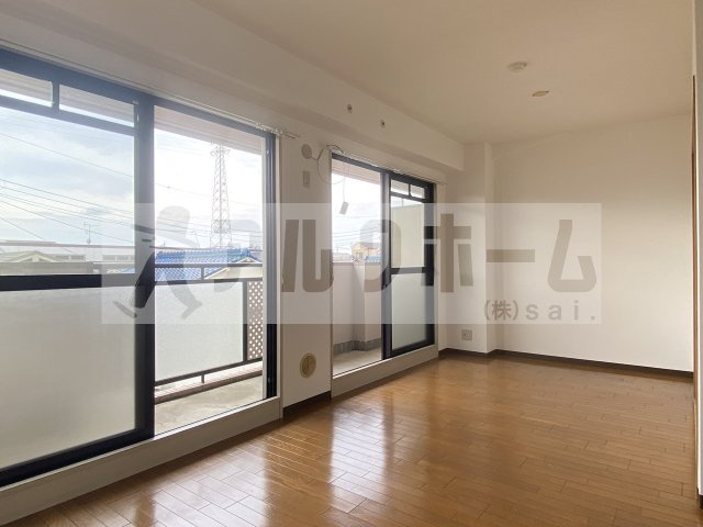 サニーコート浅井の居間・リビング