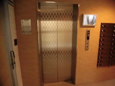 シャトーラドゥーブのその他|エレベーター