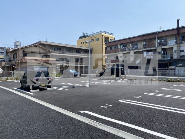 ミュアフィールドの駐車場