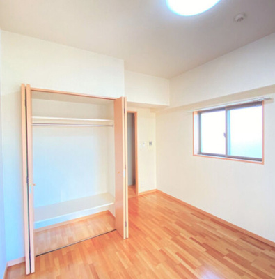 【洋室】 | (旧:クレジデンス新栄)