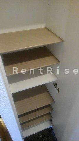 クレイノフォルシアの内装|大容量の靴箱