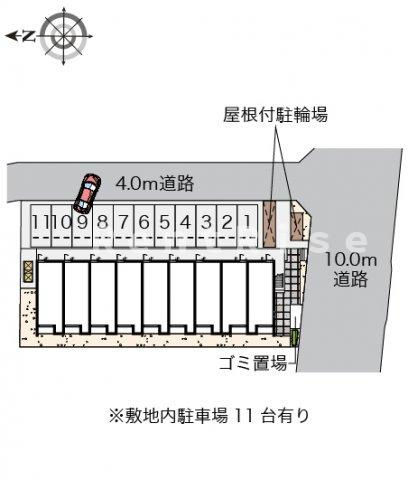 クレイノフォルシアの駐車場