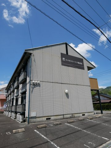 エスポルトハイツ桜並木の外観