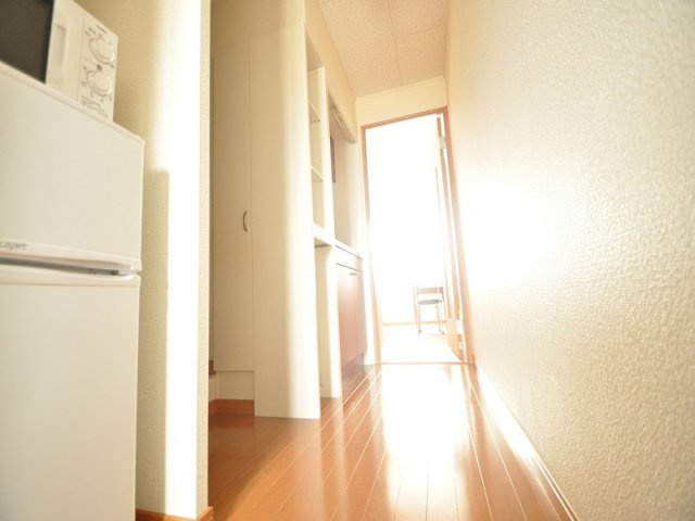 レオパレス泉の玄関