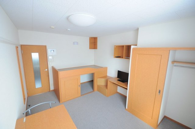 レオパレス泉の居間・リビング