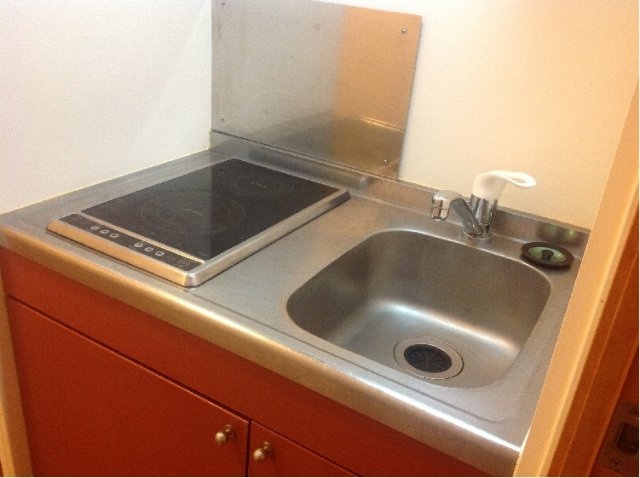 レオパレス泉のキッチン|電気コンロ　2口