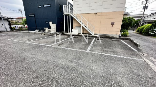 WILLの駐車場