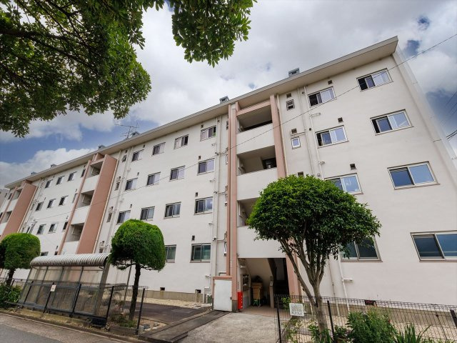 中郷東住宅2号棟の外観|中郷東住宅2号棟