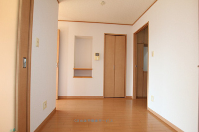 【居間・リビング】 | サンパティーク・ロジュマンＣ | サンパティークロジュマンC棟　101号室　2018年10月12日撮影