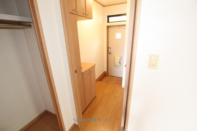 【内装】 | サンパティーク・ロジュマンＣ | サンパティークロジュマンC棟　101号室　2018年10月12日撮影