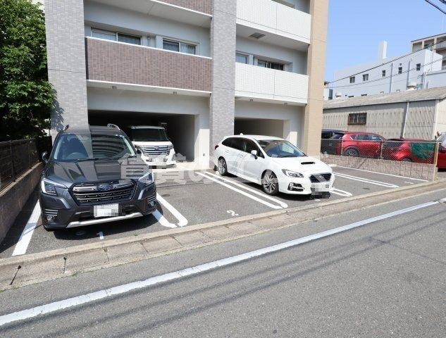 【駐車場】 | グランシャリオ高宮東 | グランシャリオ高宮東の駐車場