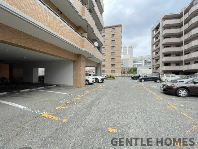 グランアバンセ福重の駐車場