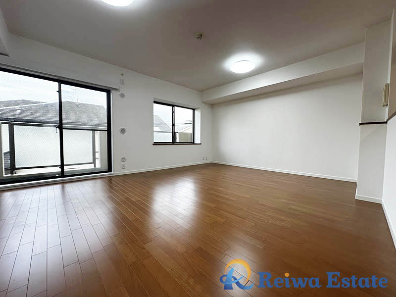 コスモ茅ヶ崎ベルセーヌの居間・リビング