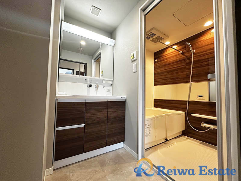 コスモ茅ヶ崎ベルセーヌの独立洗面台