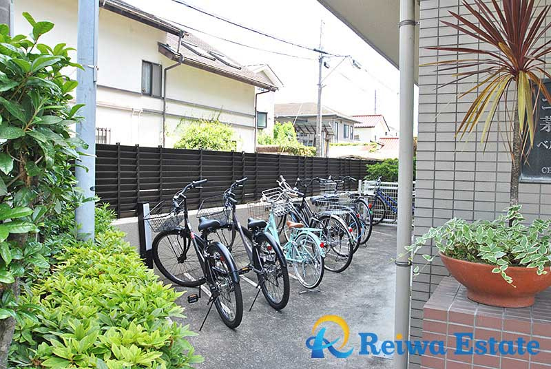 コスモ茅ヶ崎ベルセーヌの駐輪場