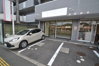 【駐車場】