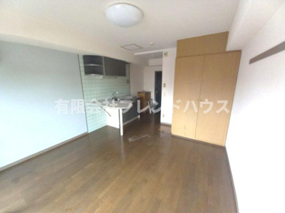 【居間・リビング】 | リバーサイドビル