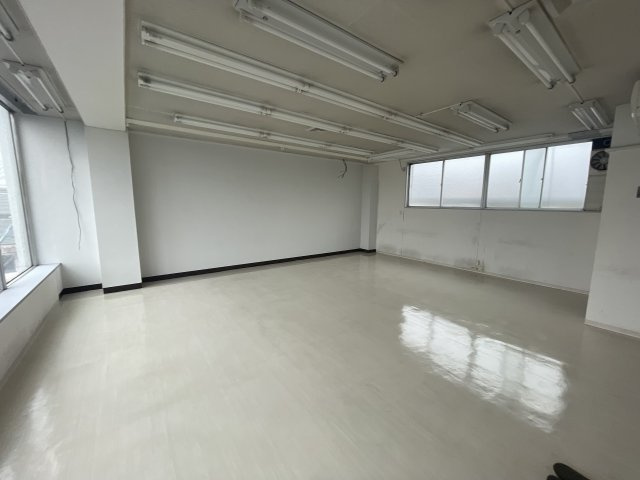  | 富田駅前店舗1号棟O