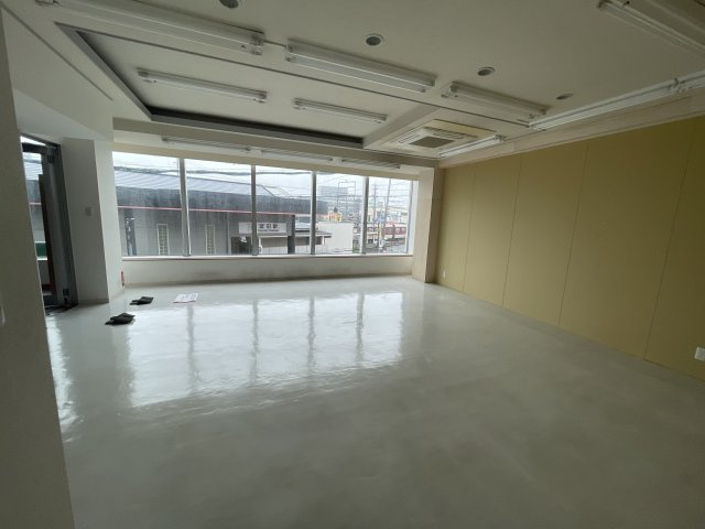  | 富田駅前店舗1号棟O