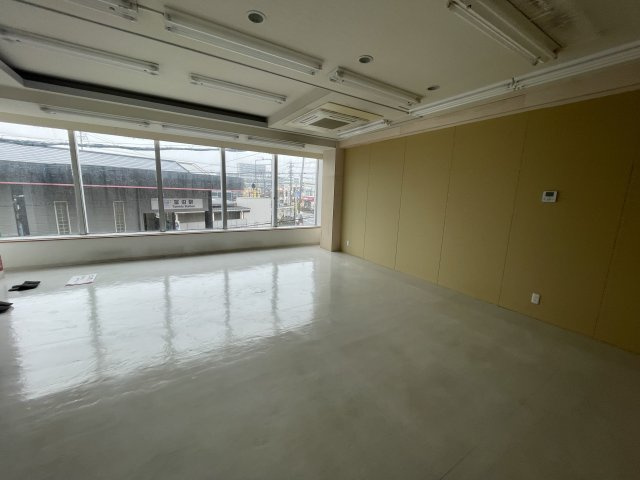  | 富田駅前店舗1号棟O