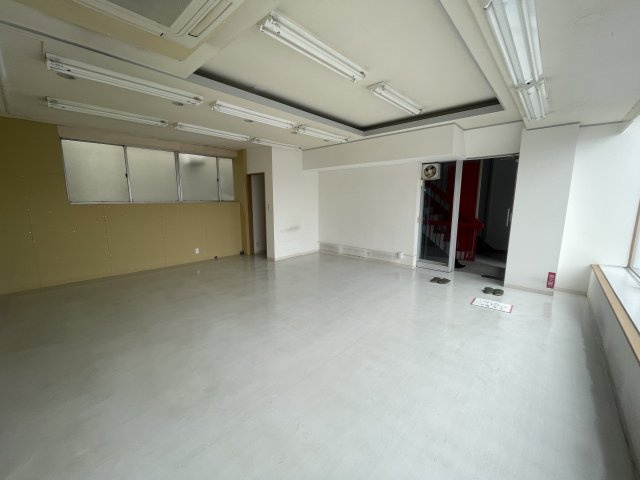  | 富田駅前店舗1号棟O