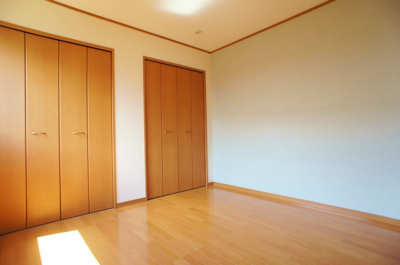 【洋室】 | ローテ・ローゼＢ棟 | 明るい洋室です※別号室の写真です