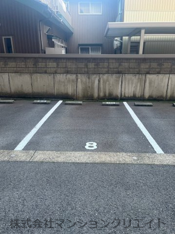 信開ベルシー文京北の駐車場