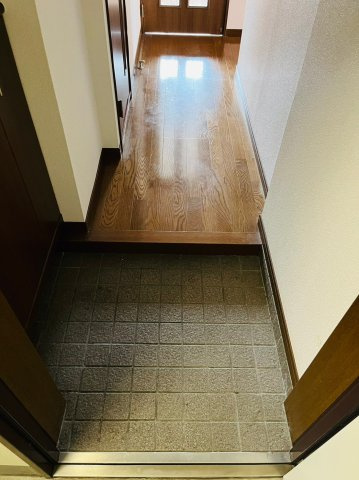 仲介手数料0円！！サントロペ三条の玄関