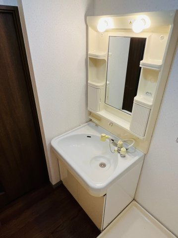 仲介手数料0円！！サントロペ三条の洗面所