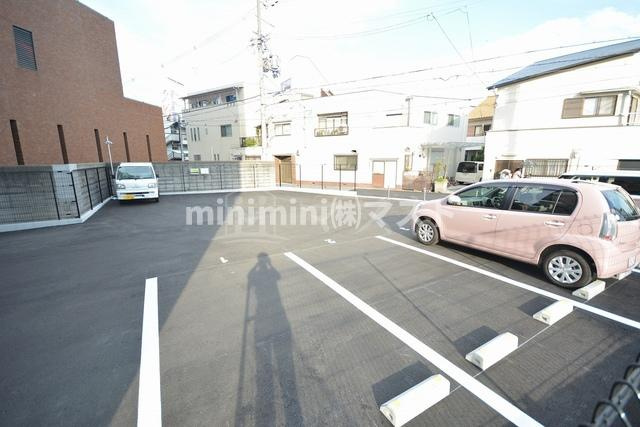 FDS　PREXの駐車場