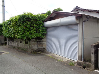 【駐車場】 | 折本一戸建て