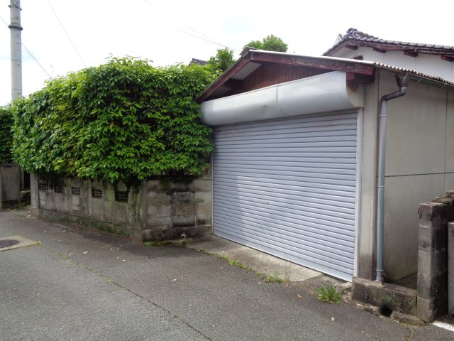 【駐車場】 | 折本一戸建て