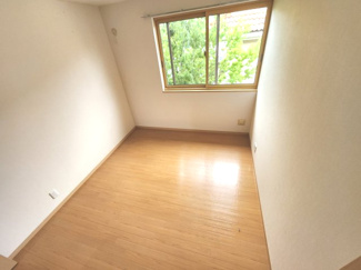 【洋室】 | 花屋敷壱番館A棟 | 前回空室時の写真です。