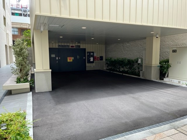 デュオヒルズ福井駅前の駐車場