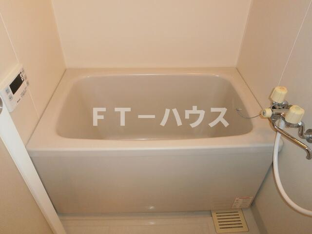 パオ・ヤマニシの浴室