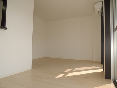 【洋室】 | ヴィラ萱振 | 明るい洋室です