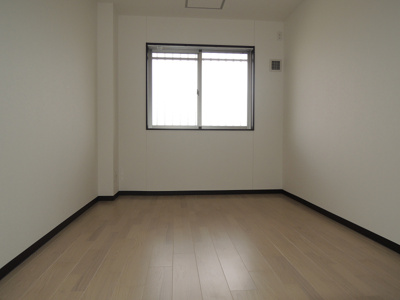 【居間・リビング】 | ヴィラ萱振 | 使いやすい居間です