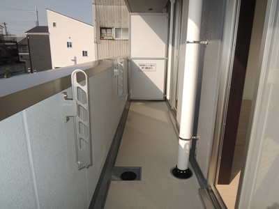 【バルコニー】 | ヴィラ萱振 | 広々としたバルコニーです