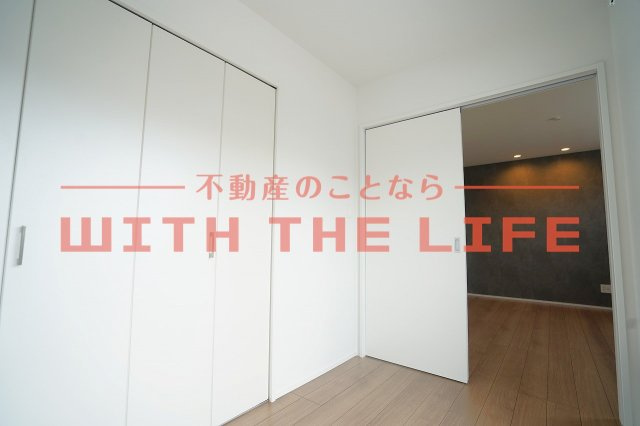 試験場前プレミアⅠ【キャッシュバック対象物件】の洋室|ゆったりした洋室です