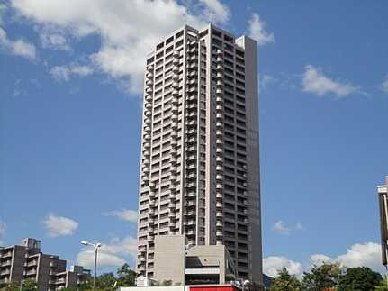 ACity タワーズイースト・タワー棟の外観