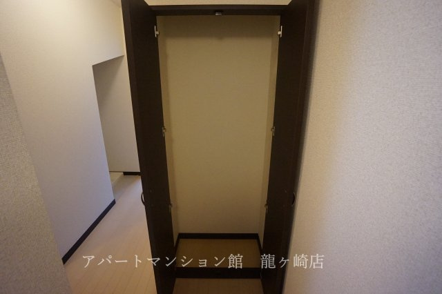 レオネクストパークサイドヒルⅡの収納
