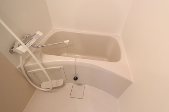 ヴィラ立場の浴室