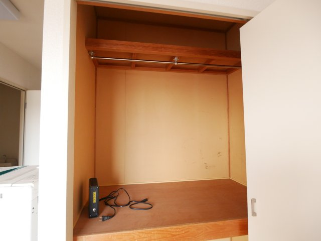 ツインコートAの収納|便利な収納スペースです