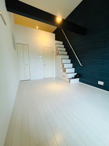 仲介手数料0円！！IN STYLE DOTOKUの居間・リビング