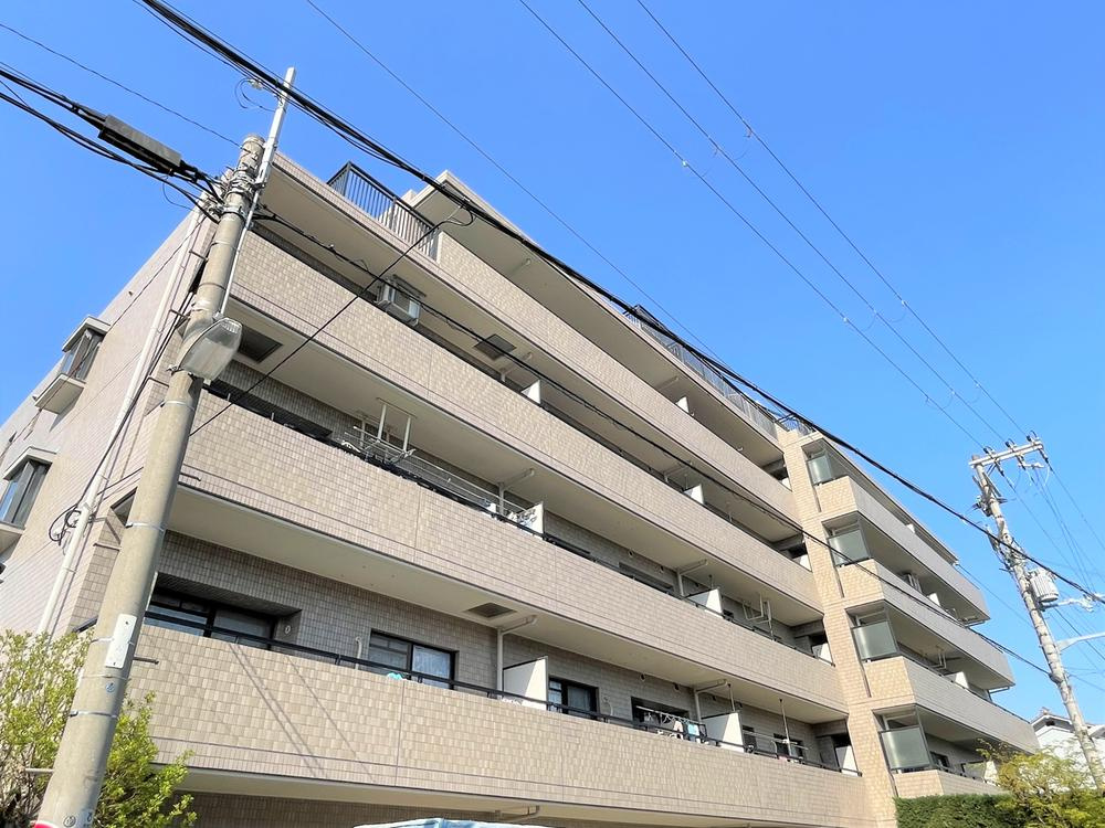 ユニーブル住道の外観