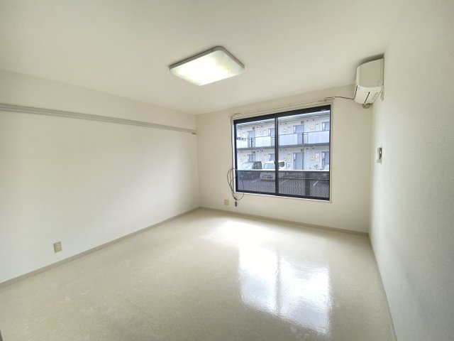 ハイツサンフラワーの居間・リビング