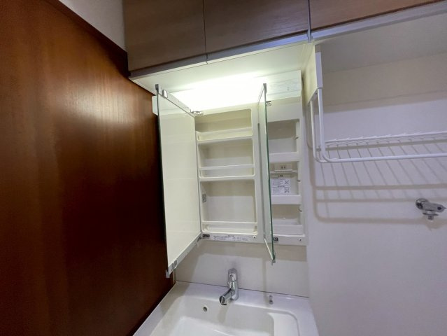 フローラ東御影の居間・リビング