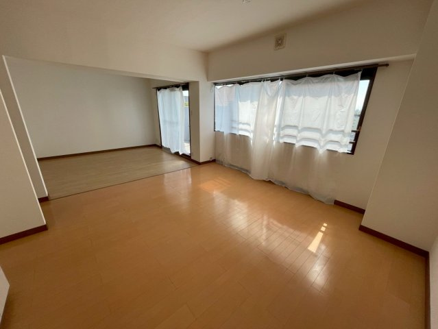 フローラ東御影の居間・リビング