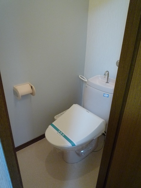 アンジュシャトーのトイレ|落ち着いたトイレです