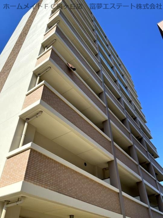 マンションはりげん鳳の外観